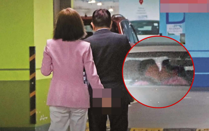 Nữ ca sĩ nổi tiếng bị chụp ảnh hôn nam đồng nghiệp có vợ trên xe hơi? Ảnh 2