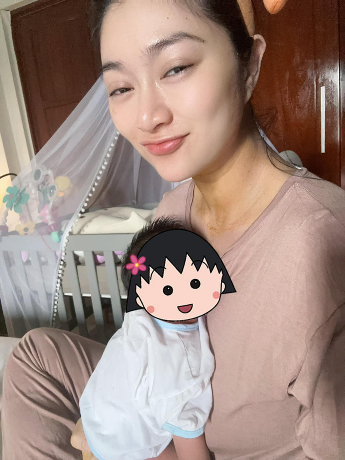 Con gái Thanh Trúc 'trộm vía' có mái tóc đen và dày.