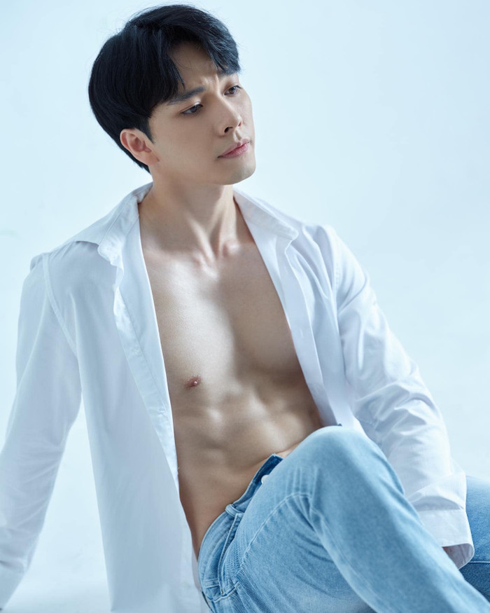 Sắc vóc 'con rể' Thúy Diễm gây sốt.