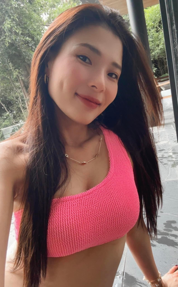 Thúy Diễm khoe vòng 1 đẫy đà hậu xác nhận lên chức Ảnh 3