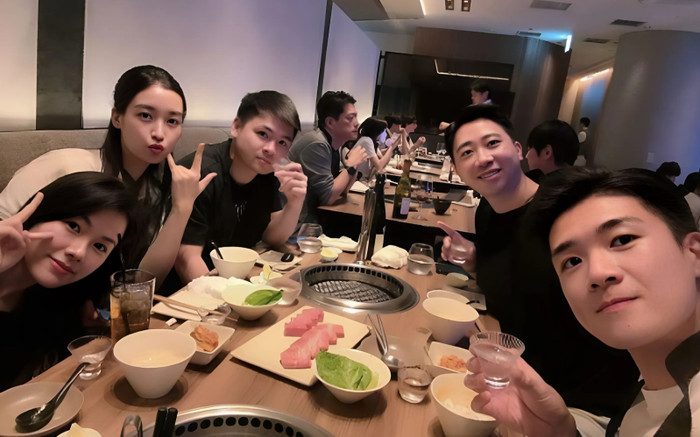 Vợ chồng Đỗ Mỹ Linh hội ngộ người đặc biệt trong chuyến hẹn hò lãng mạn tại Nhật Ảnh 2