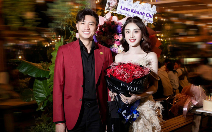 Showbiz 18/7: Thanh Hương phản ứng khi bị nói 'nghén', Lâm Khánh Chi nóng bỏng đón tuổi 46 Ảnh 2