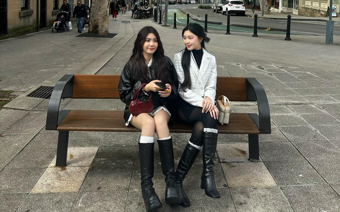 Nhiều khán giả vô cùng ngưỡng mộ khi vợ chồng Quyền Linh nuôi dạy, chăm sóc hai cô con gái trở nên xinh đẹp, dịu dàng. Ảnh: FBNV