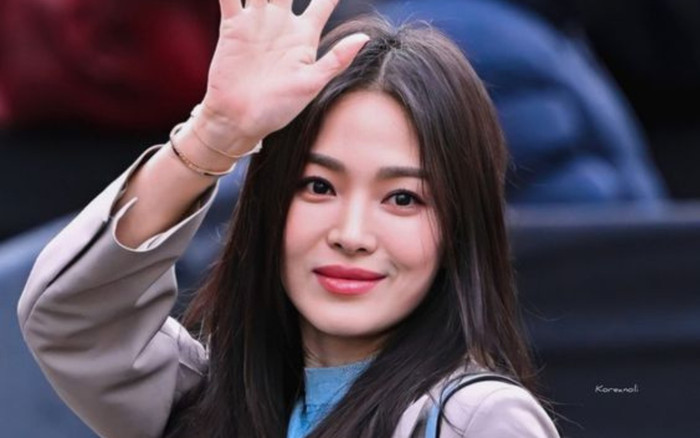 Song Hye Kyo và tình trẻ nhận tin vui lớn sau hơn 1 năm công khai về chung nhà Ảnh 2