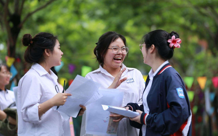 Bắc Ninh: Cứ 10 thí sinh thì có 1 em đạt 9,5 điểm Văn thi tốt nghiệp THPT 2024 Ảnh 2