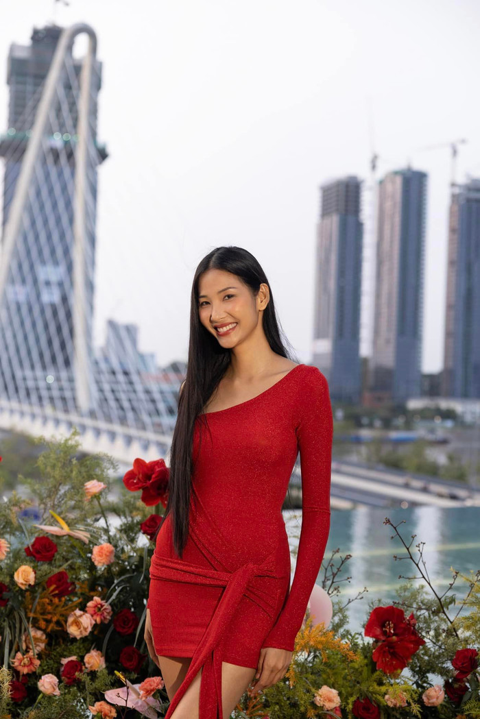 Hoàng Thùy bị công chúng phản ứng sau khi tung phần thứ 4 của ồn ào.