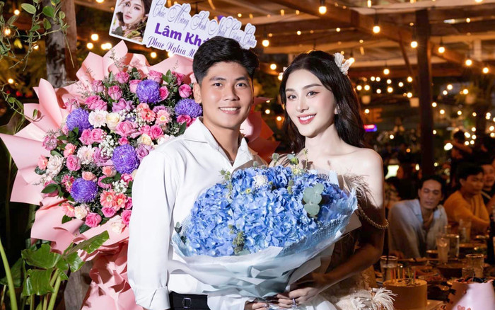 Lâm Khánh Chi xinh đẹp, quyến rũ trong khoảnh khắc hội ngộ 'bạn trai' Ảnh 2