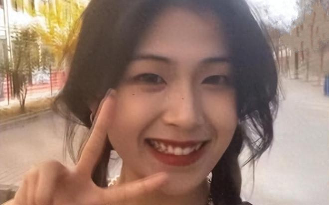 Nữ ca sĩ nổi tiếng qua đời ở tuổi 21, nhiều khán giả tiếc thương Ảnh 2