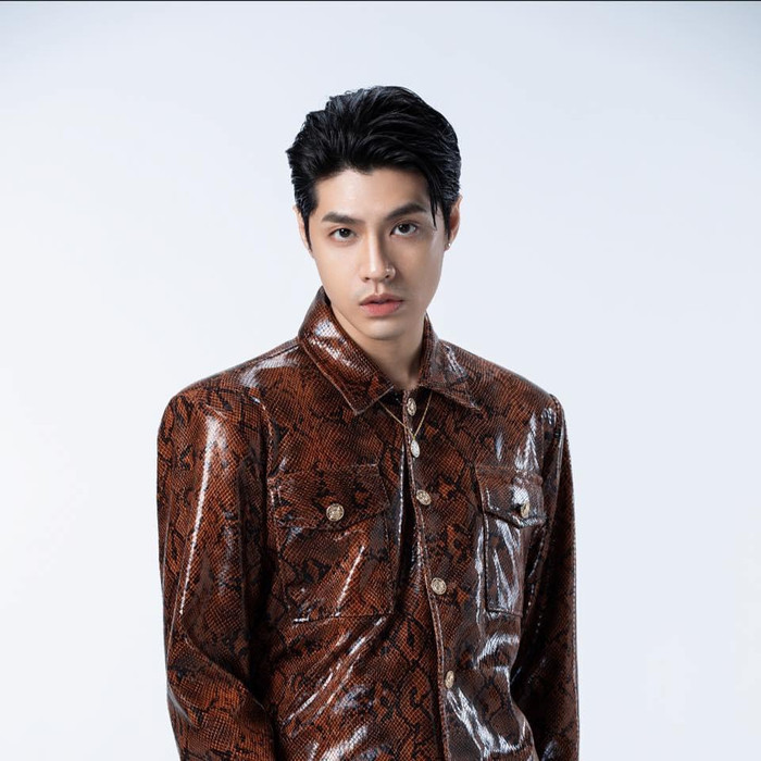 Nam ca sĩ tiết lộ đã có người yêu.