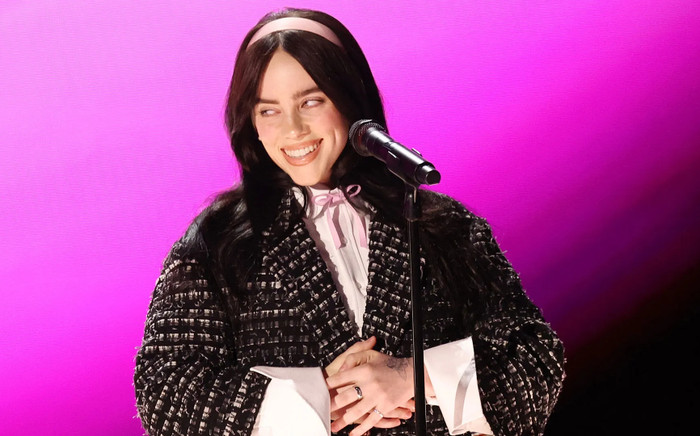Billie Eilish bị chê trách vì bán vé giá 'trên trời': 'Nhìn Taylor Swift mà học tập' Ảnh 2