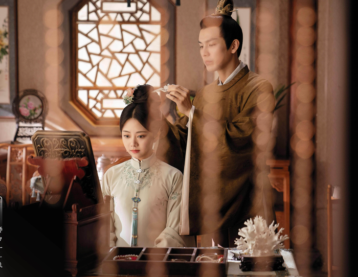 Đàm Tùng Vận và Chung Hán Lương từng đóng vai một cặp phu thê ở Cẩm Tâm Tựa Ngọc. 