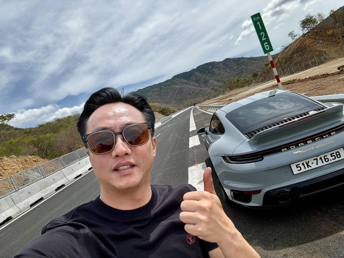 Cường Đô La và thú chơi siêu xe giá trăm tỷ