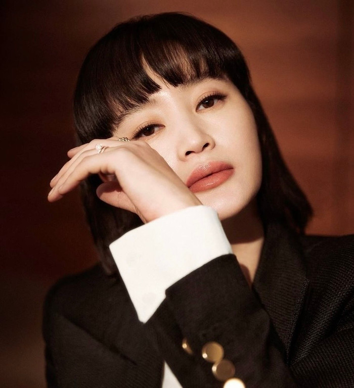Kim Hye Soo đã có hơn 30 năm hoạt động nghệ thuật và luôn được khán giả quý mến vì tính cách hoà đồng, sống tình nghĩa.