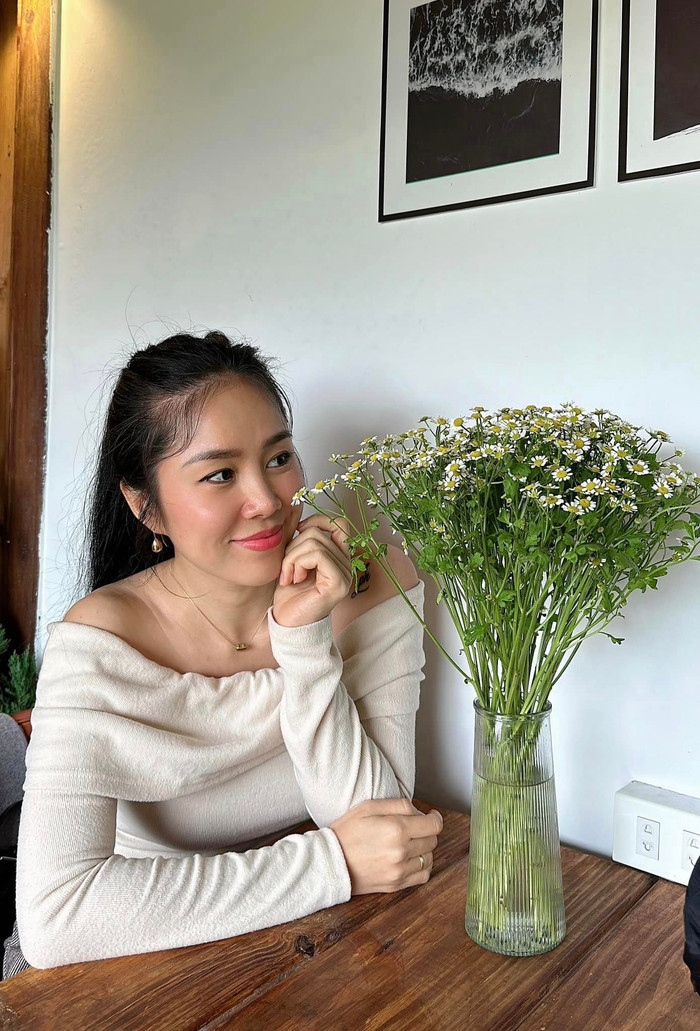 Sau 2 lần sinh con, nữ diễn viên ngày càng được nhiều khán giả khen nhan sắc mặn mà, cuốn hút.