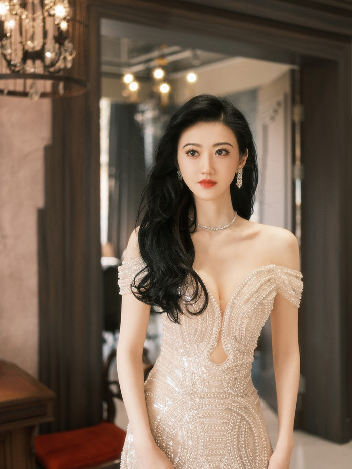 10 mỹ nhân đẹp nhất showbiz Hoa ngữ hiện nay: Địch Lệ Nhiệt Ba – Dương Mịch vẫn xếp sau người này Ảnh 4