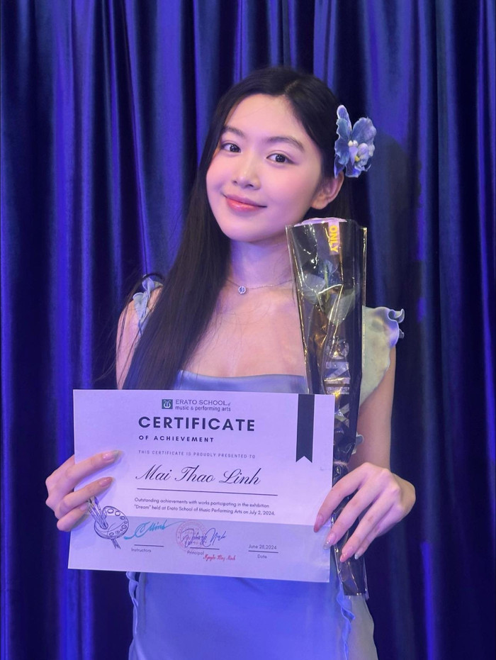 Con gái Quyền Linh sở hữu đủ mọi yếu tố để trở thành hoa hậu. Ảnh FBNV