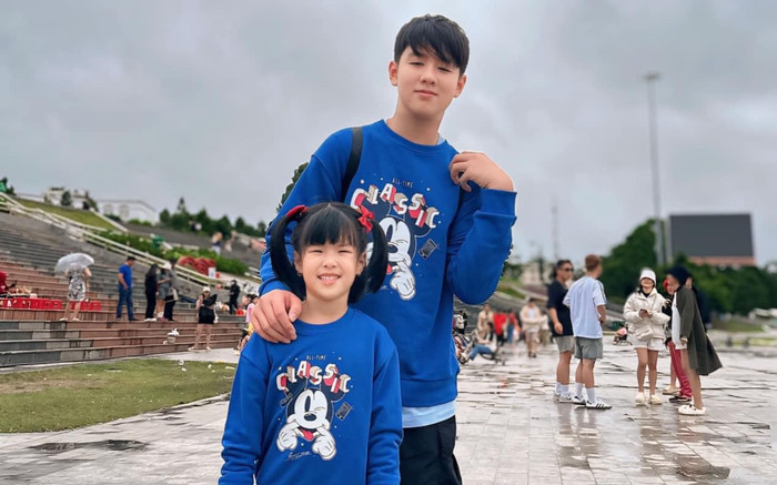 Lê Phương đưa 2 nhóc tỳ đi du lịch, diện mạo con trai gây chú ý Ảnh 2