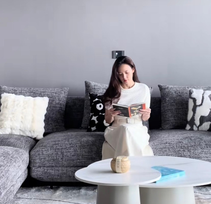 Phong cách thời trang hiện tại của Midu.