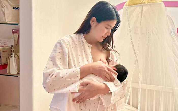 Kha Ly bày tỏ nỗi lòng làm mẹ khi chăm sóc con gái đầu lòng, nghe xong ai cũng đồng cảm Ảnh 2