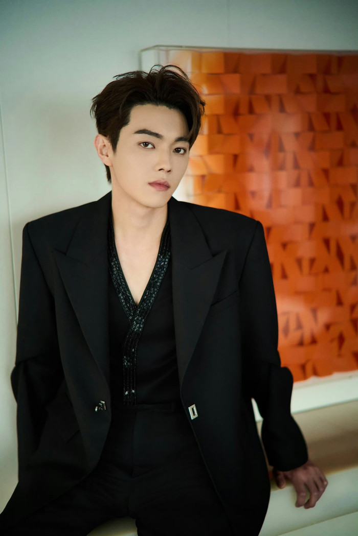 5 sao nam 9x đẹp trai nhất showbiz Hoa ngữ: Dương Dương – Tiêu Chiến xứng đáng 'phong thần' Ảnh 5