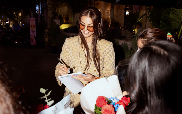 Thanh Hằng được tặng quà trăm triệu trong ngày sinh nhật Ảnh 2