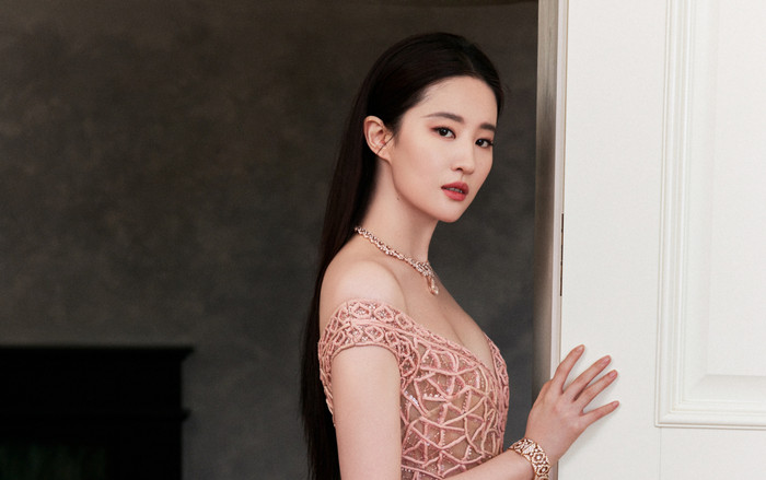 Lưu Diệc Phi ở tuổi 37: Không có giải thưởng nào, các vai diễn đều trong vùng an toàn Ảnh 2