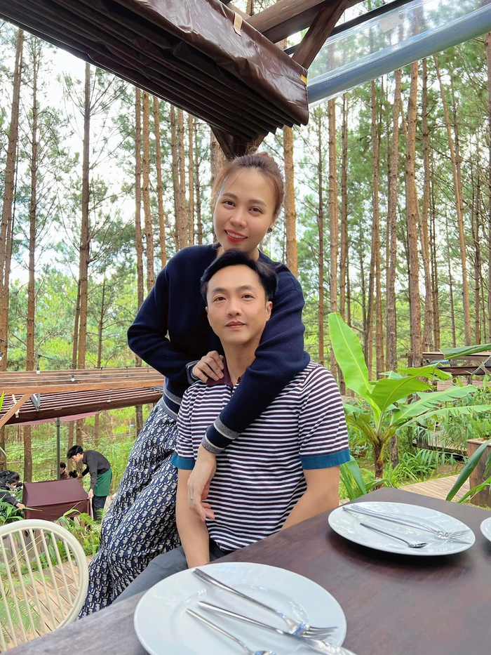 Cả hai có tổ ấm viên mãn sau 5 năm về chung nhà.