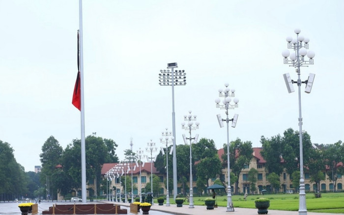 Treo cờ rủ trong ngày Quốc tang như thế nào cho đúng? Ảnh 2