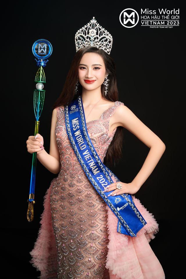 Ý Nhi sẽ là đại diện Việt Nam chinh chiến tại đấu trường Miss World thế giới vào năm 2025.