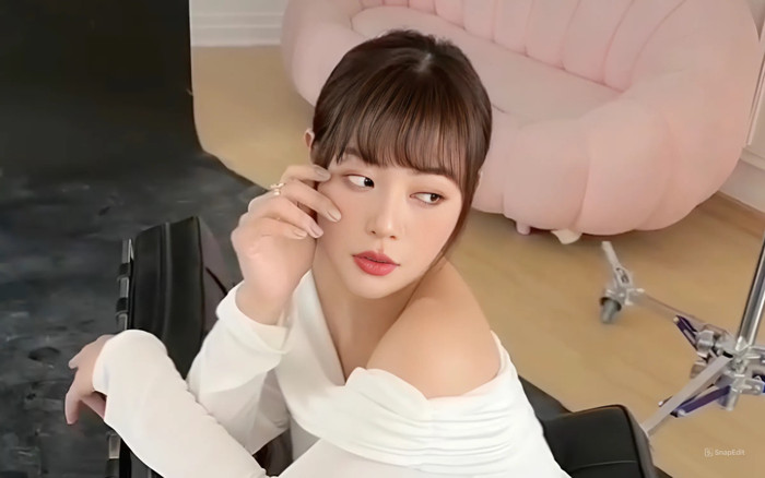 Thanh Hương đẹp xuất thần trong tạo hình mới.