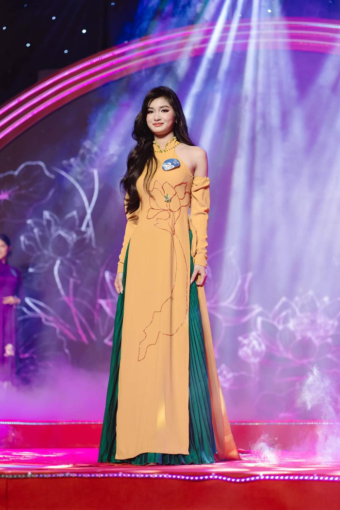 Lý giải về thành tích Top 3 chung cuộc, ban tổ chức cho biết đã ghi nhận quá trình phấn đấu miệt mài của nữ sinh sinh năm 2004. Bên cạnh sự chuẩn bị kỹ lưỡng cho trang phục, kỹ năng và tạo hình, thì điểm cộng cho Diễm Ly chính là màn trả lời đầy thuyết phục tại sân khấu chung kết. &nbsp;