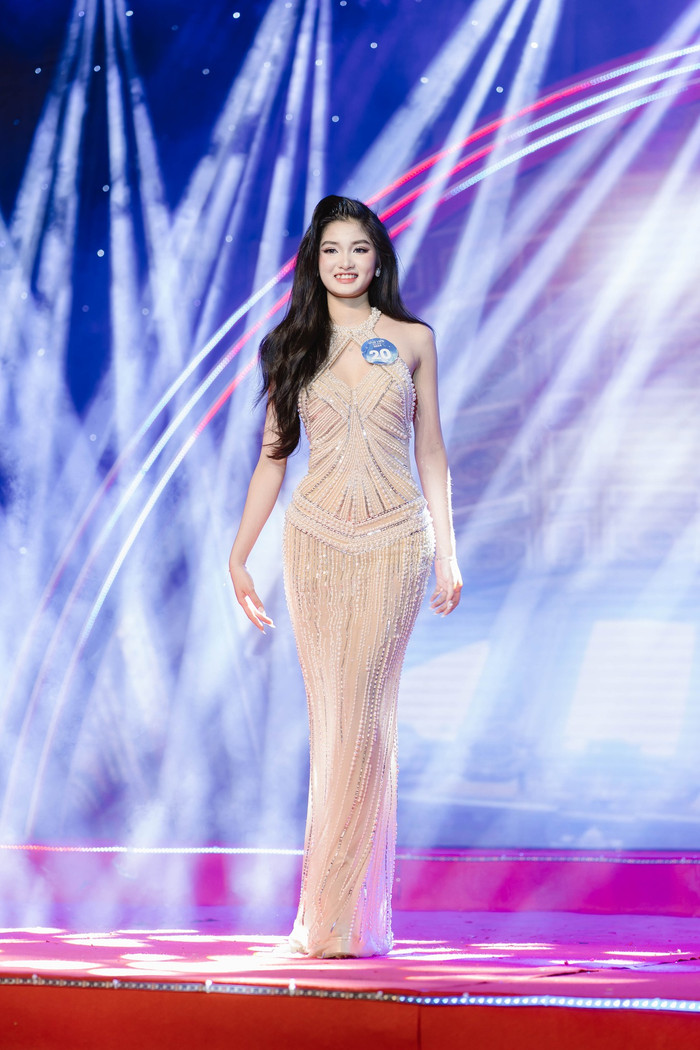 Theo SAOStar tìm hiểu hiểu, Diễm Ly sinh năm 2004 tại Tây Sơn, Bình Định.&nbsp;