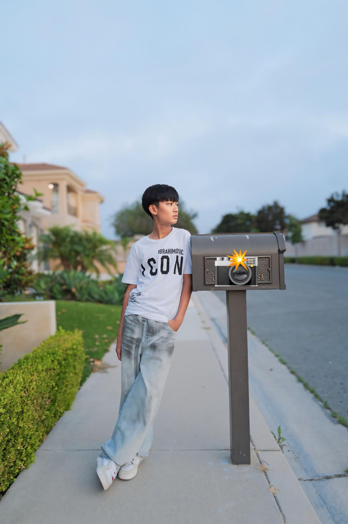 Con trai Lệ Quyên được mẹ cưng chiều, 'sinh ra ngậm thìa vàng'.