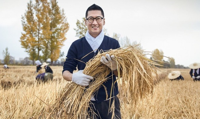 Nam diễn viên về quê trồng lúa, làm nông nghiệp sạch sau ồn ào đời tư.
