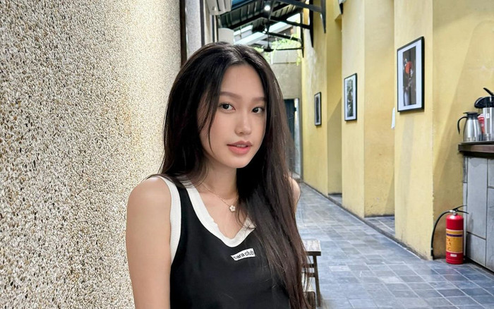 Vợ Đoàn Văn Hậu có mặt mộc không tì vết nhờ học Phạm Băng Băng Ảnh 2