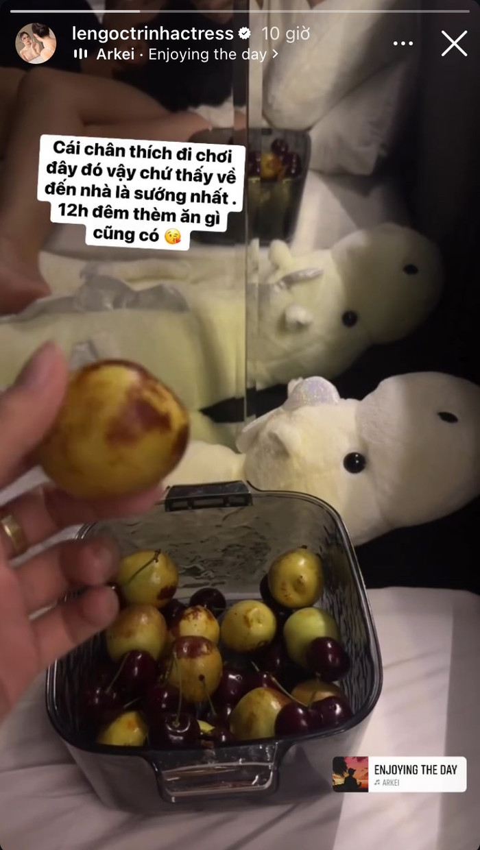 Ngọc Trinh được ông xã cưng chiều, chăm sóc chu đáo.