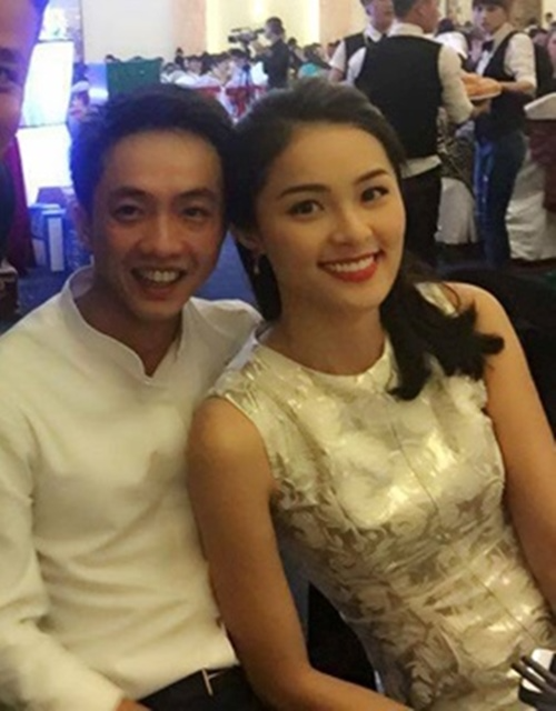 Hạ Vi yêu Cường Đô La kín tiếng nhưng cả hai vẫn không ngần ngại xuất hiện chung ở các bữa tiệc với người thân, bạn bè. 