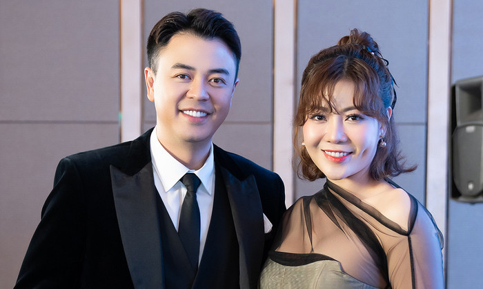 Tuấn Tú và Thanh Hương vào vai vợ chồng trong bộ phim Người Một Nhà