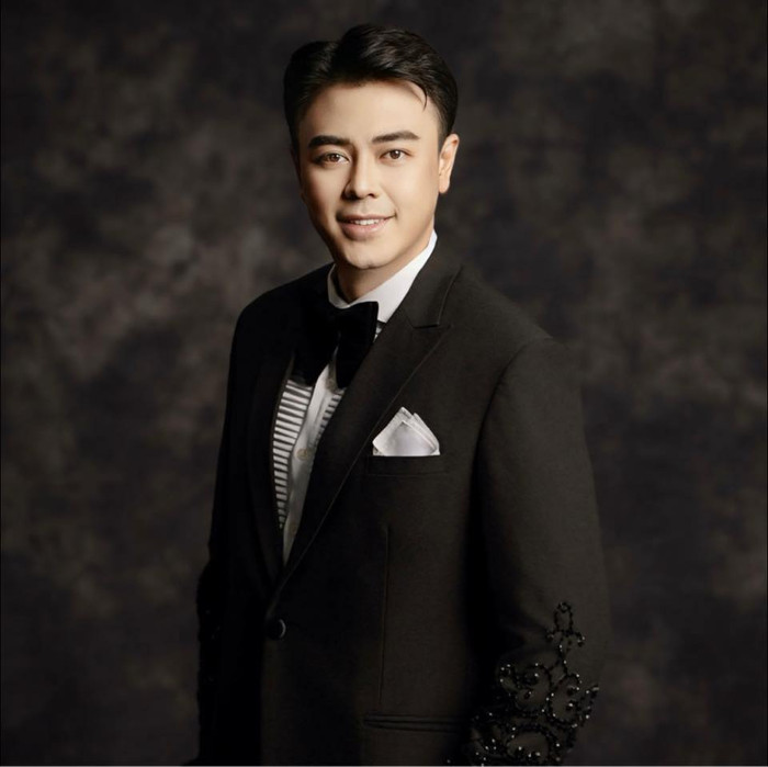 Tuấn Tú thay đổi ngoại hình cho dự án mới