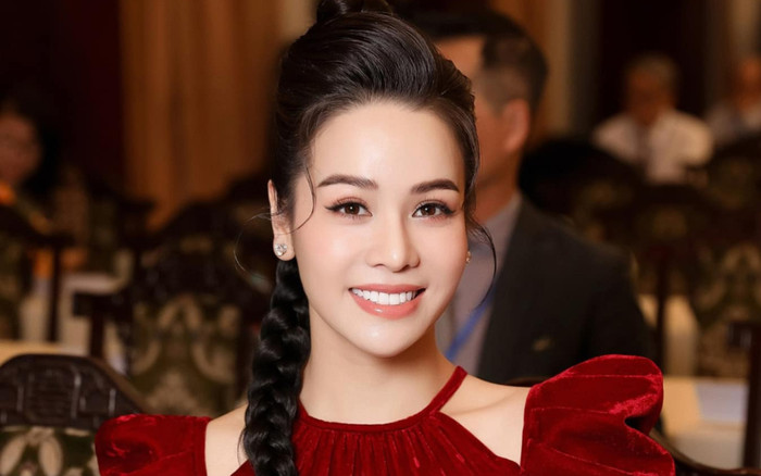 Con trai Nhật Kim Anh càng lớn càng đẹp, mới 10 tuổi đã ra dáng soái ca Ảnh 2