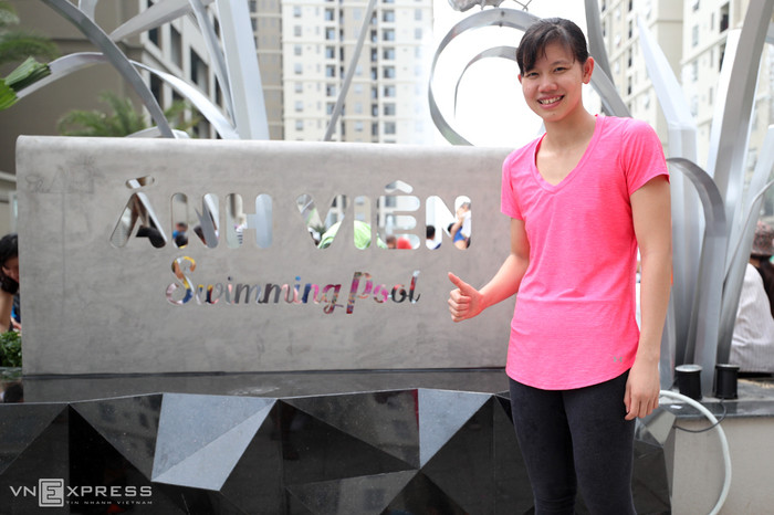 Ánh Viên đã có mặt dự lễ khánh thành hồ bơi mang tên của chính cô - Hồ bơi Ánh Viên (Ảnh: VnExpress)