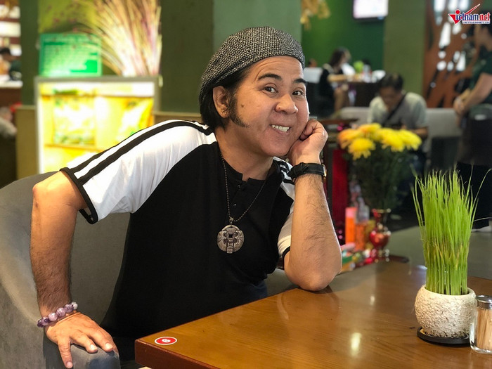 NSƯT Bạch Long sống độc thân ở tuổi U70, dành trọn tình yêu cho nghệ thuật. 