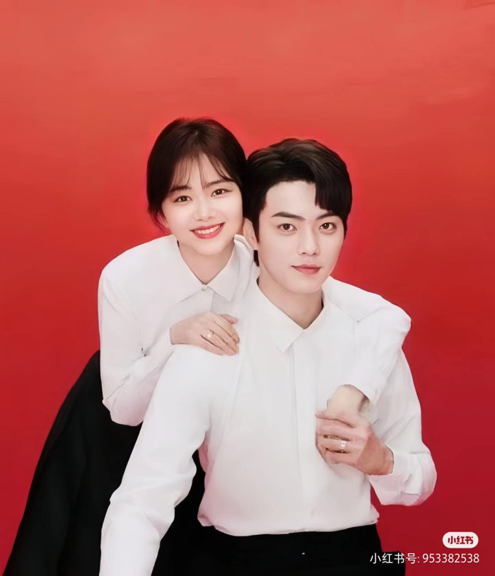 Đàm Tùng Vận 'đăng ký kết hôn' cùng bạn trai Ảnh 1