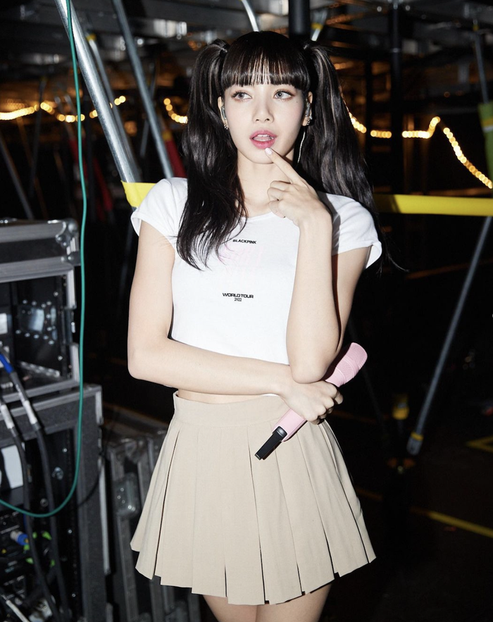 Giữa ồn ào, Lisa chính thức phá kỷ lục của Jisoo Ảnh 6