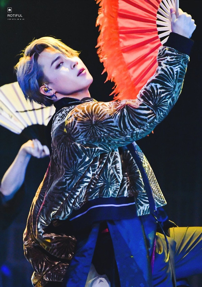 Jimin (BTS) nói gì sau khi giọng hát bị chê ngày càng 'xuống cấp'? Ảnh 1