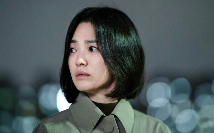 Nam thần được 'đẩy thuyền' với Song Hye Kyo: Nhan sắc có thể lu mờ nhưng tài năng vô hạn Ảnh 4