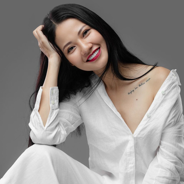 Trần Thị Quỳnh đăng quang Hoa khôi Thể Thao Việt Nam 2007 ở tuổi 30 nhưng cô vẫn giữ được dáng chuẩn, làn da trắng sáng, căng mịn. Là người không thích sự ồn ào, nhan sắc đất Cảng luôn cố gắng tránh xa thị phi để tận hưởng cuộc sống gia đình hạnh phúc và bình yên. Vào năm 2013, cô đại diện Việt Nam tham dự Hoa hậu quý bà Thế giới nhưng may mắn chưa mỉm cười với cô. 