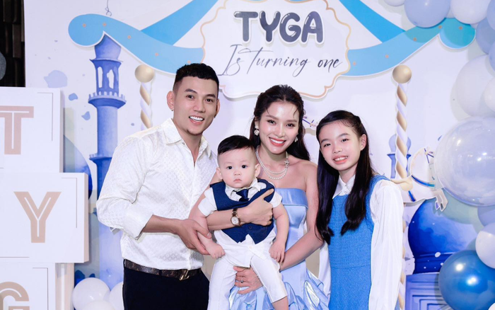 Gia đình Phương Trinh Jolie - Lý Bình được cho là sẽ chào đón thêm thành viên mới vào tháng 10 năm nay. Ảnh: FBNV