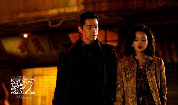 Hồ Ca vừa thắng giải Thị đế nhờ vai nam chính ở Phồn Hoa tại Bạch Ngọc Lan 2024. 