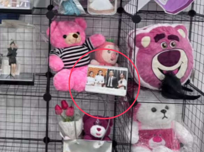 Tuyết Nhung giữ món đồ đặc biệt liên quan đến mẹ nuôi Phi Nhung, ai nhìn cũng xúc động Ảnh 2